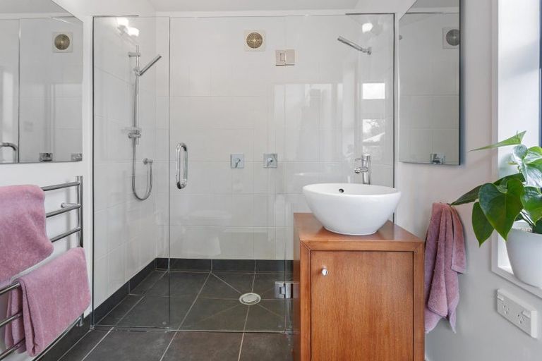 Photo of property in 3 Riverwood Boulevard, Redwood, Christchurch, 8051