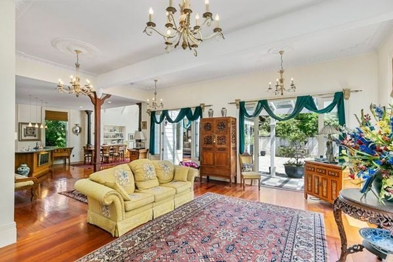 Photo of property in 50 Tinakori Road, Thorndon, Wellington, 6011