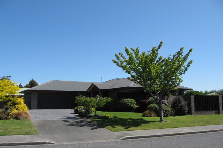 Photo of property in 73 Fairweather Crescent, Kaiapoi, 7630
