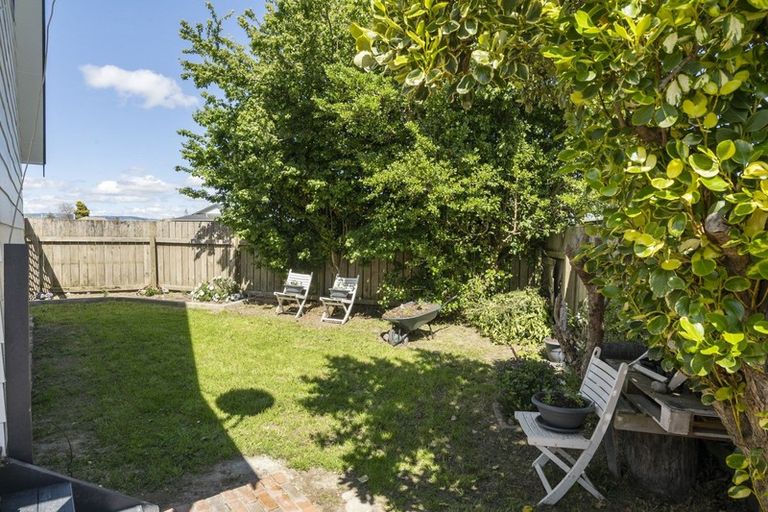 Photo of property in 32b Somerset Crescent, Highbury, Palmerston North, 4412