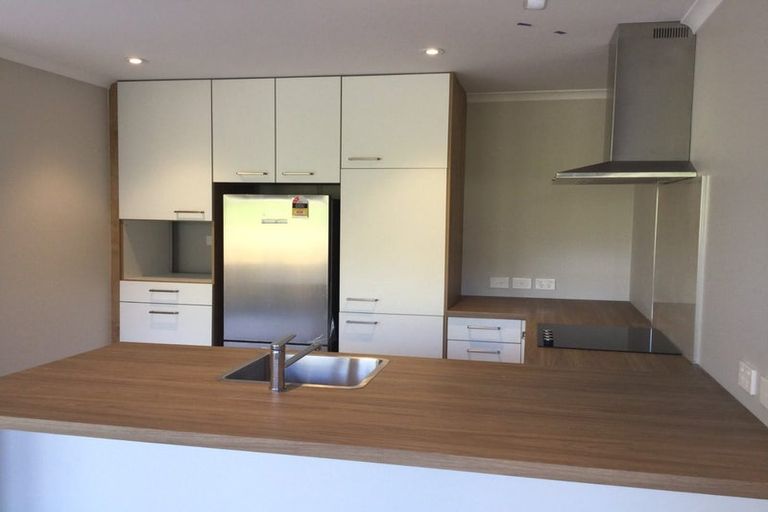 Photo of property in 20 Ridgeview Close, Red Beach, 0932