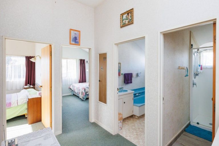 Photo of property in 2a Bristol Crescent, Roslyn, Palmerston North, 4414