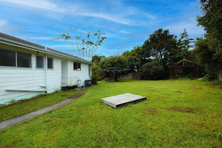 Photo of property in 14 Granville Drive, Massey, Auckland, 0614