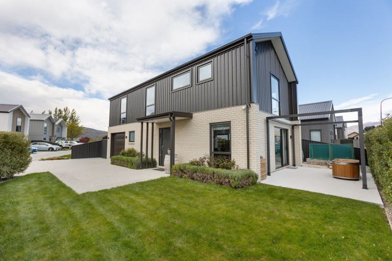 Photo of property in 35 Midlothian Avenue, Cromwell, 9310