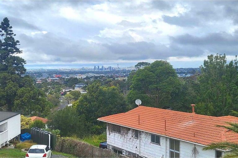 Photo of property in 1/227 Sunset Road, Sunnynook, Auckland, 0632