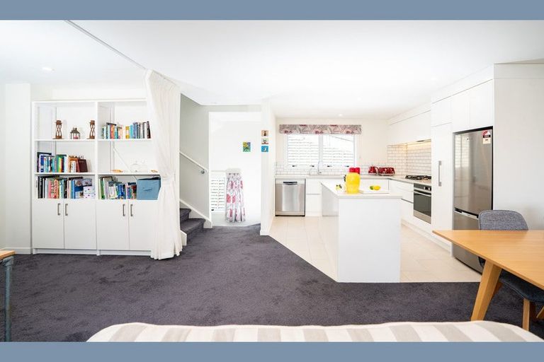 Photo of property in 5/143 Cockayne Road, Khandallah, Wellington, 6035