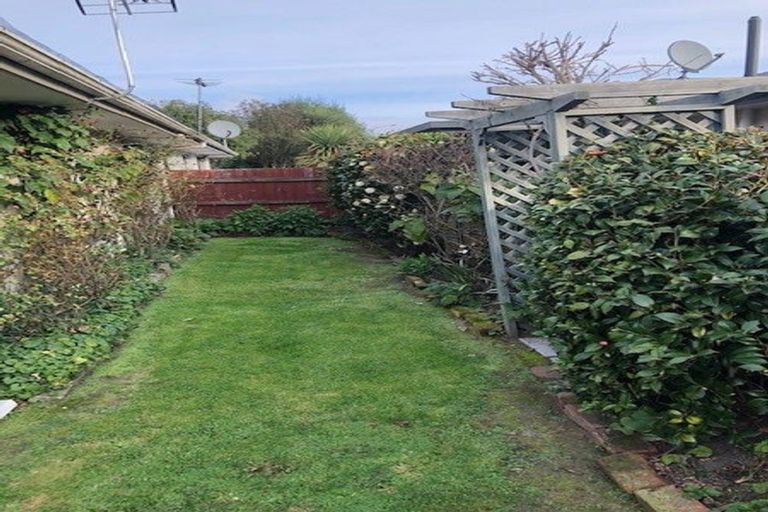 Photo of property in 2/99a Woodham Road, Linwood, Christchurch, 8062