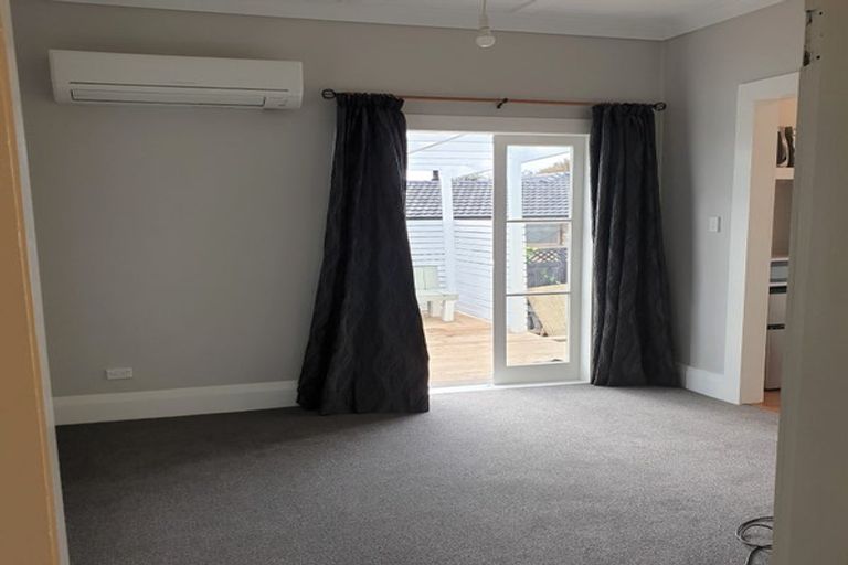 Photo of property in 15 View Road, Waiuku, 2123