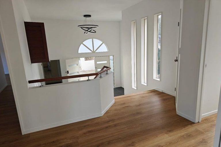 Photo of property in 42 Sharon Road, Waiake, Auckland, 0630