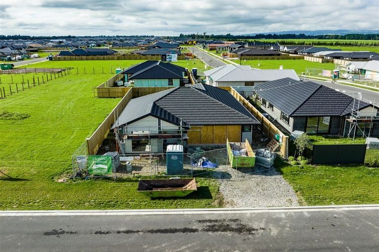 Photo of property in 19 Busby Way, Rolleston, 7614