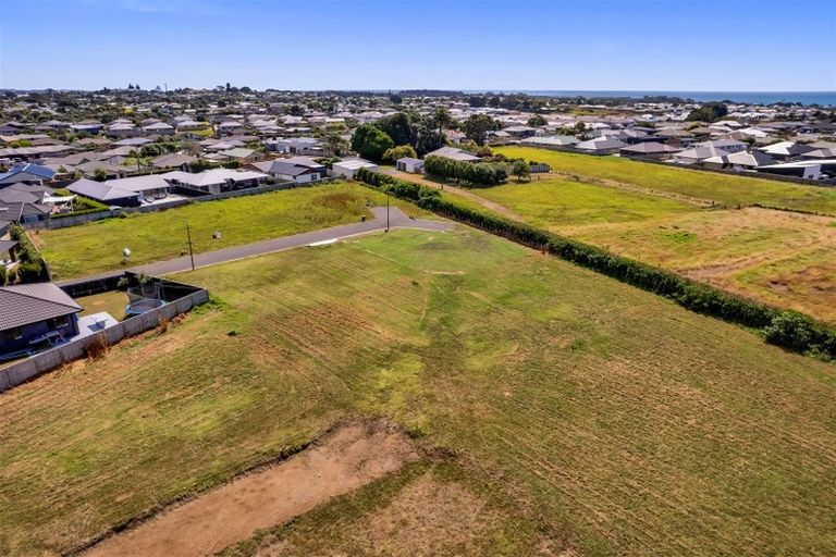 Photo of property in 14 Roka Street, Bell Block, New Plymouth, 4312