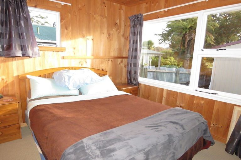 Photo of property in 1 Racecourse Road, Reefton, 7830