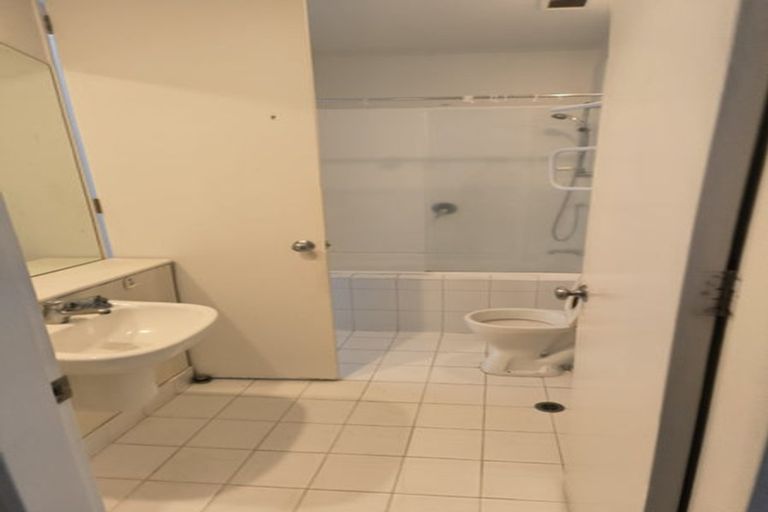 Photo of property in Sirocco Apartments, 402/8u Church Street, Wellington Central, Wellington, 6011