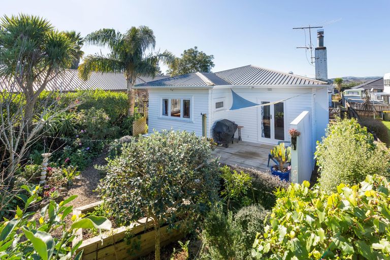 Photo of property in 28 John Street, Pukekohe, 2120