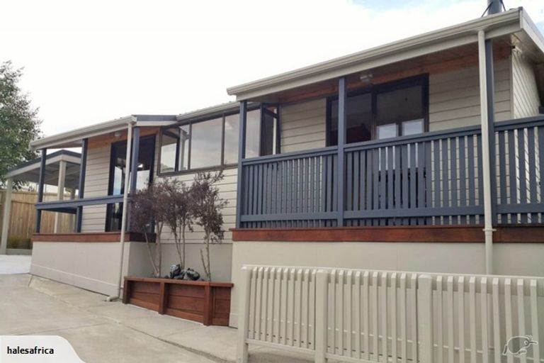 Photo of property in 8 Vincent Drive, Levin, 5510