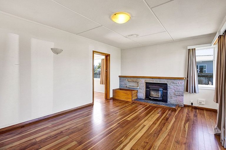 Photo of property in 8 Pacey Avenue, Hawera, 4610
