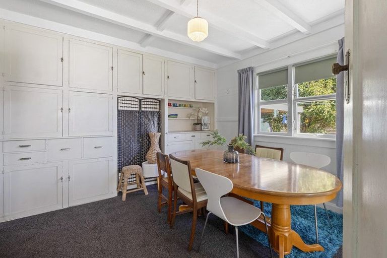 Photo of property in 10 Tukapa Street, Westown, New Plymouth, 4310