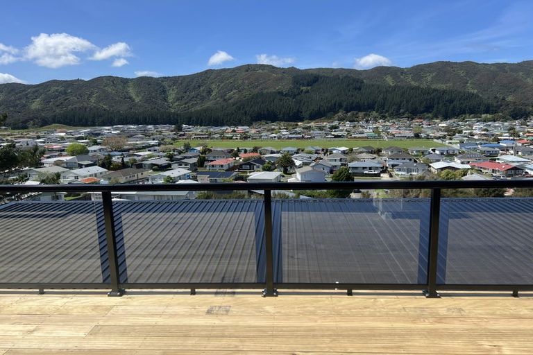 Photo of property in 20a Hastings Grove, Wainuiomata, Lower Hutt, 5014