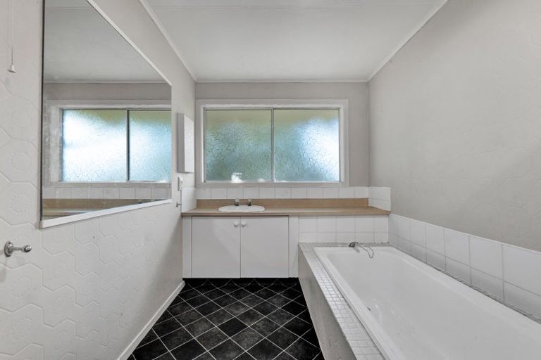 Photo of property in 13 Regan Street, Stratford, 4332