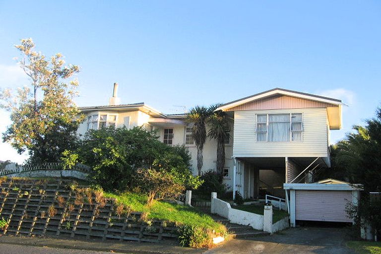 Photo of property in 5 Golf Road, Paraparaumu Beach, Paraparaumu, 5032