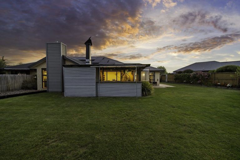 Photo of property in 4 Melville Crescent, Rolleston, 7614