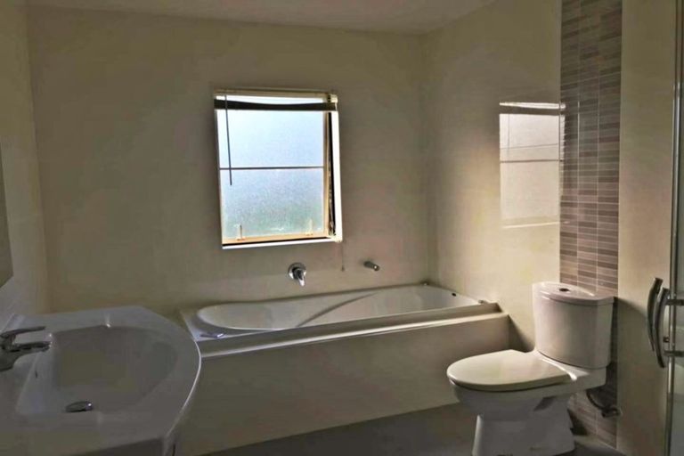 Photo of property in 58 Laurel Oak Drive, Schnapper Rock, Auckland, 0632