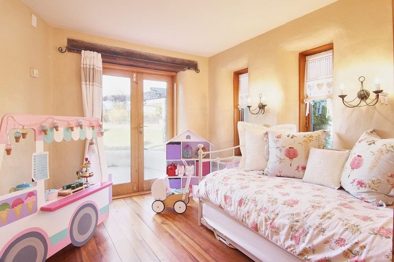 Photo of property in 40 Halliday Road, Wanaka, 9382