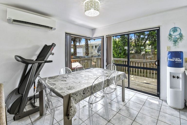 Photo of property in 32b Halsey Road, Manurewa, Auckland, 2102