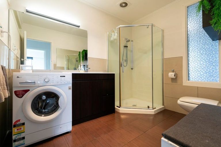 Photo of property in 250 Don Buck Road, Massey, Auckland, 0614