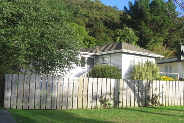 Photo of property in 78 Hine Road, Wainuiomata, Lower Hutt, 5014