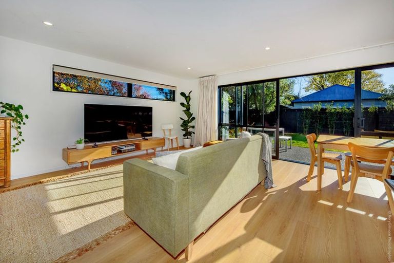 Photo of property in 34a Corson Avenue, Beckenham, Christchurch, 8023