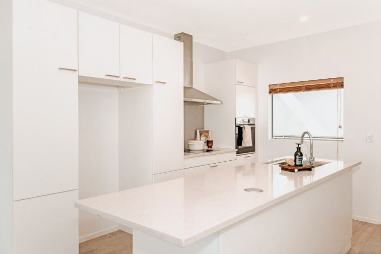 Photo of property in 1/4 Reads Quay, Gisborne, 4010