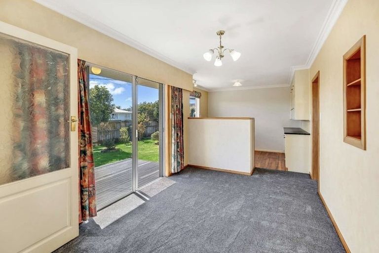 Photo of property in 32 Parsons Avenue, Levin, 5510