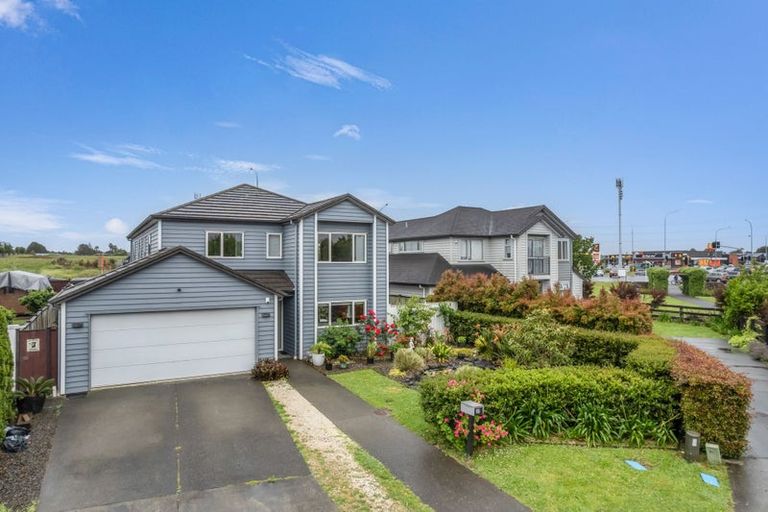 Photo of property in 33 Pickaberry Avenue, Karaka, Papakura, 2113