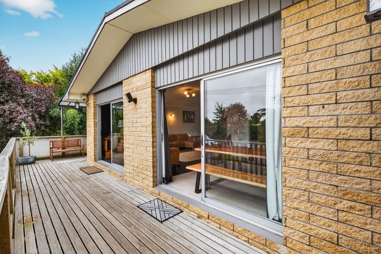 Photo of property in 16 Sunset Street, Hilltop, Taupo, 3330