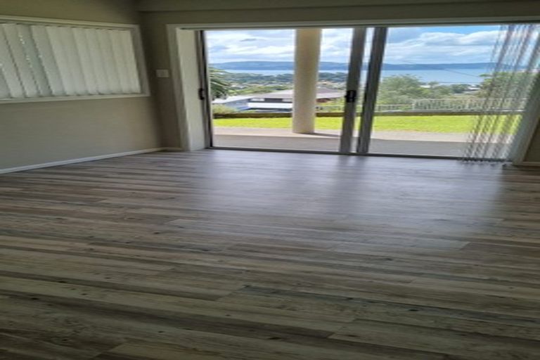 Photo of property in 88 Marellen Drive, Red Beach, 0932