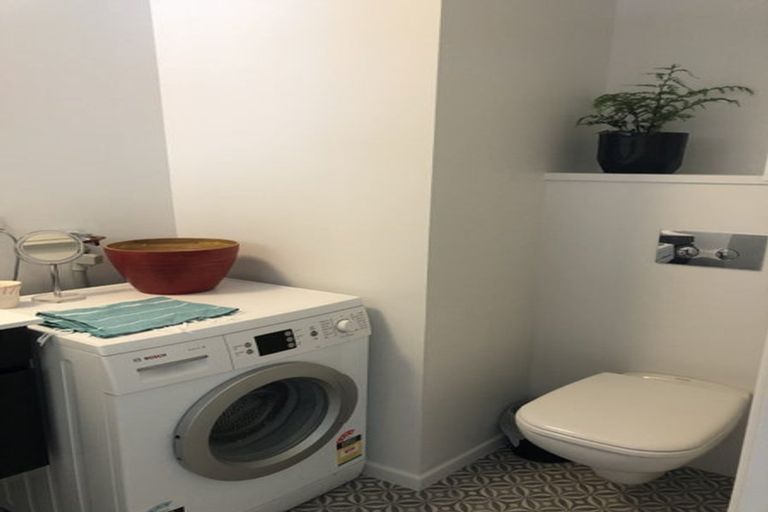 Photo of property in 11/4f Claremont Grove, Mount Victoria, Wellington, 6011