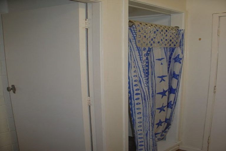 Photo of property in 30 Brixham Way, Newtown, Wellington, 6021