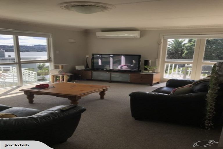 Photo of property in 45 Moffat Road, Red Beach, 0932