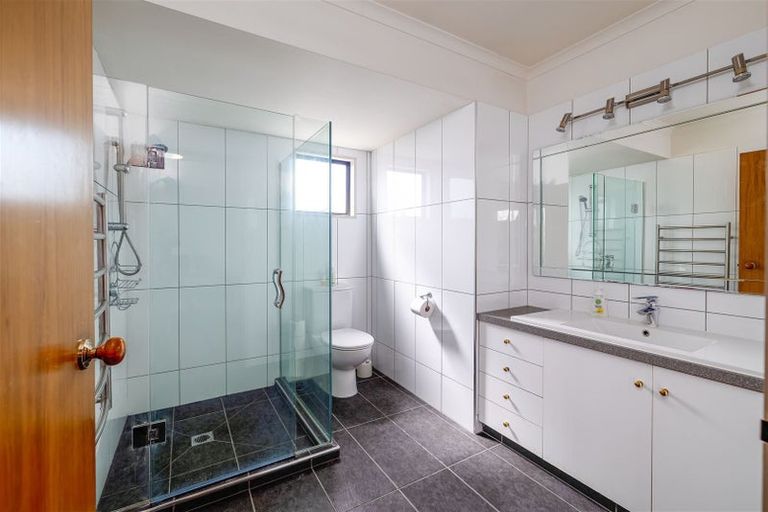 Photo of property in 7 Buscot Gate, Avonhead, Christchurch, 8042