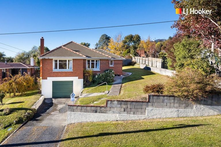 Photo of property in 124 Martin Road, Fairfield, Dunedin, 9018