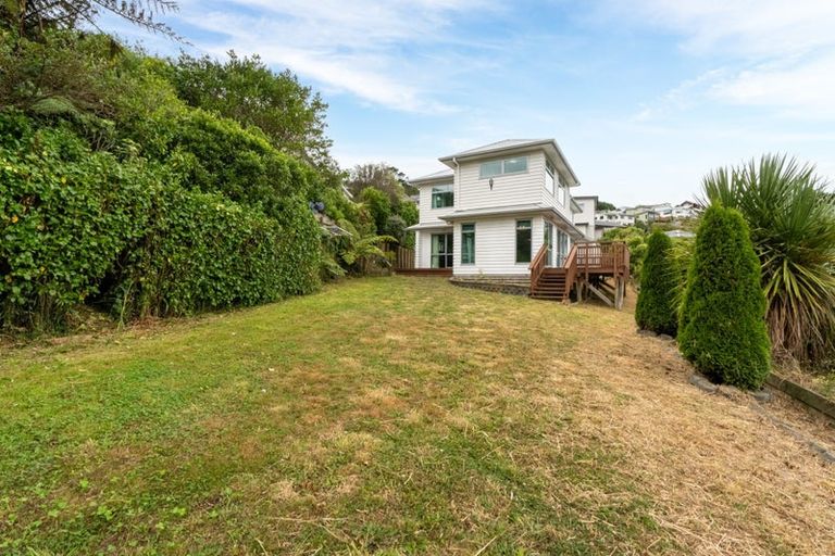 Photo of property in 18 Cresswell Place, Johnsonville, Wellington, 6037