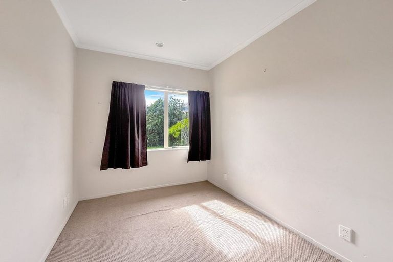 Photo of property in 107 Kentwood Drive, Woodridge, Wellington, 6037