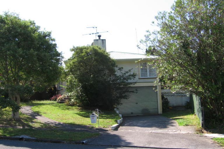 Photo of property in 24 Cutler Street, New Lynn, Auckland, 0600