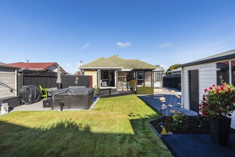 Photo of property in 53 Woolley Street, Avondale, Christchurch, 8061