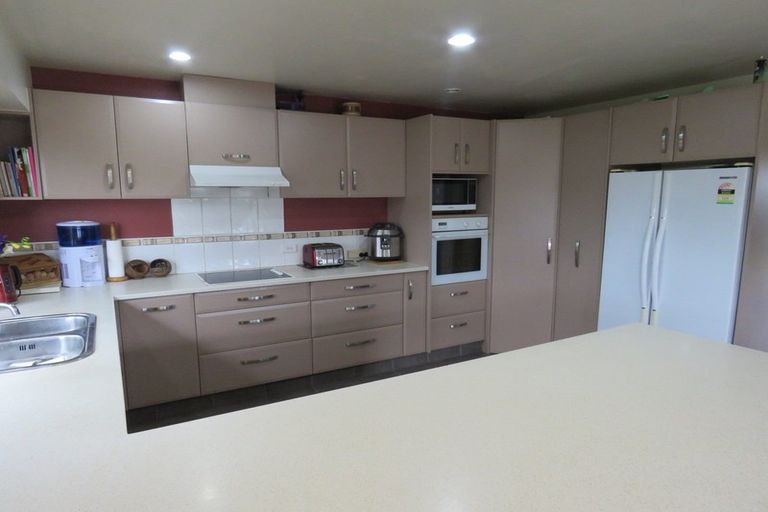 Photo of property in 21 Queen Street, Westport, 7825