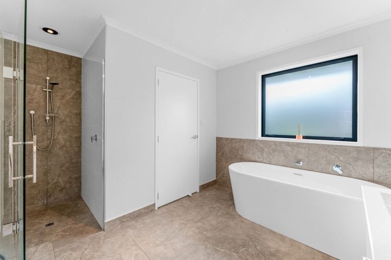 Photo of property in 4 Navy Lane, Papamoa, 3118