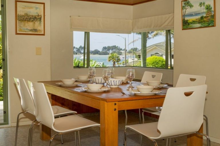 Photo of property in 8 Wharf Road, Tairua, 3508