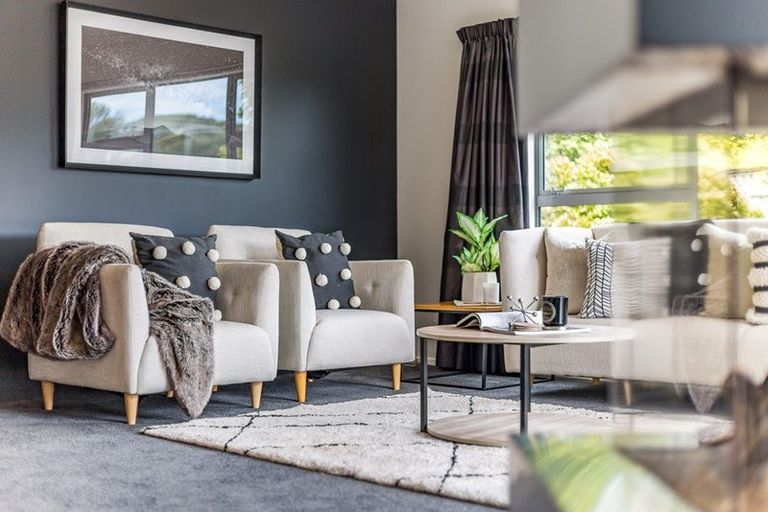 Photo of property in 9a Observatory Close, Whitby, Porirua, 5024