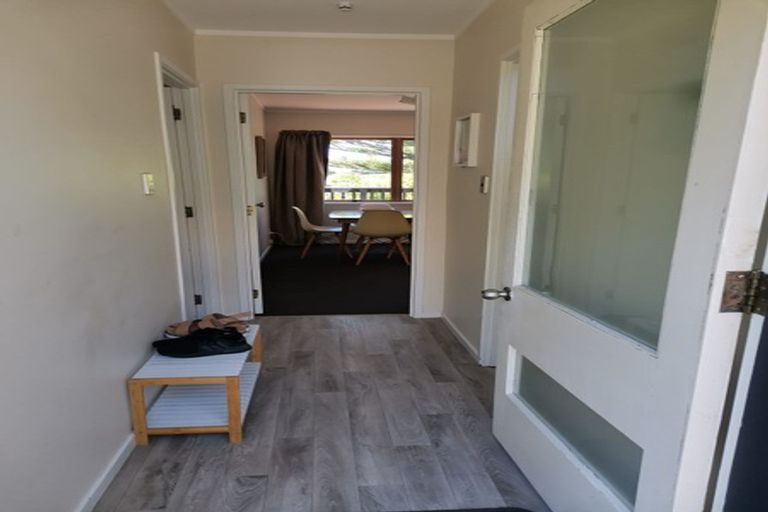 Photo of property in 85e Stottholm Road, Titirangi, Auckland, 0604